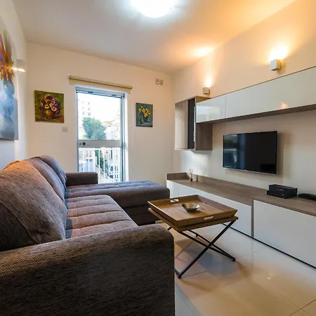 Sh5a - Qawra 2 Bedroom In Prime Location *