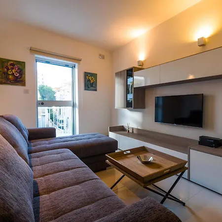 Apartman Sh5a - Qawra 2 Bedroom In Prime Location