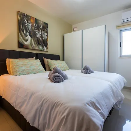 Sh5a - Qawra 2 Bedroom In Prime Location *