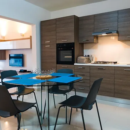 Sh5a - Qawra 2 Bedroom In Prime Location Apartman
