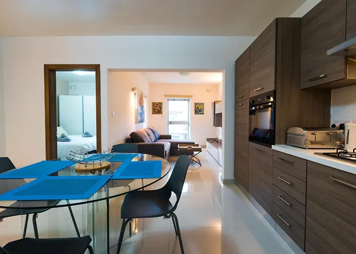 Sh5a - Qawra 2 Bedroom In Prime Location Apartman *