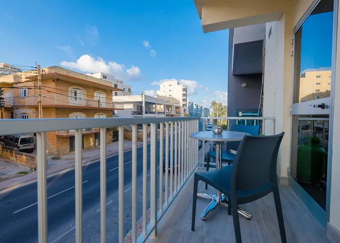 Sh5a - Qawra 2 Bedroom In Prime Location